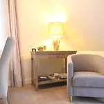 Berthin-Bleeg-Str. 1, W6