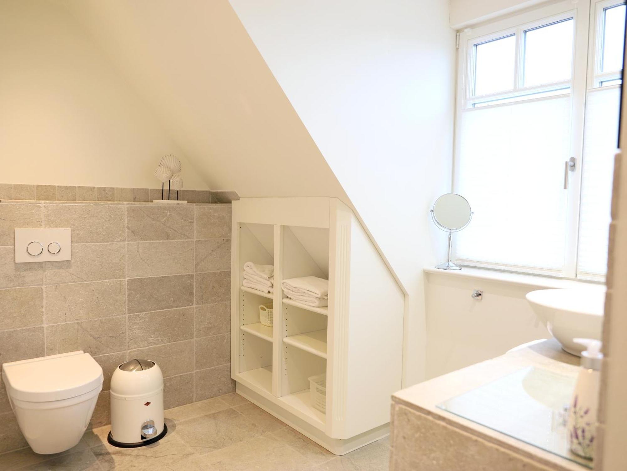 Apartment Berthin-bleeg-str. 1, W6 *